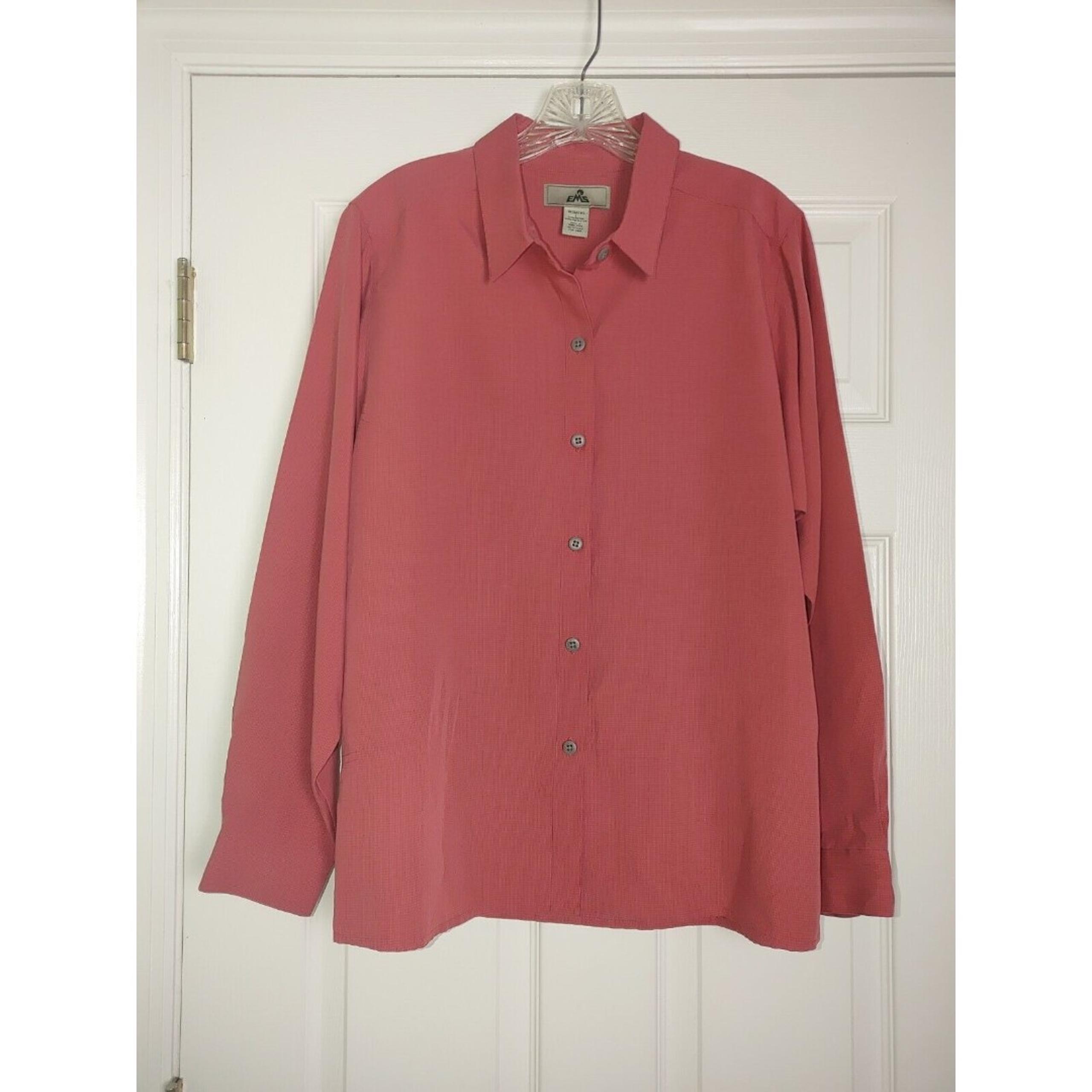 EMS EASTERN MOUNTAIN SPORTS WOMEN'S LONG SLEEVE BUTTON SHIRT POCKET SIZE LARGE