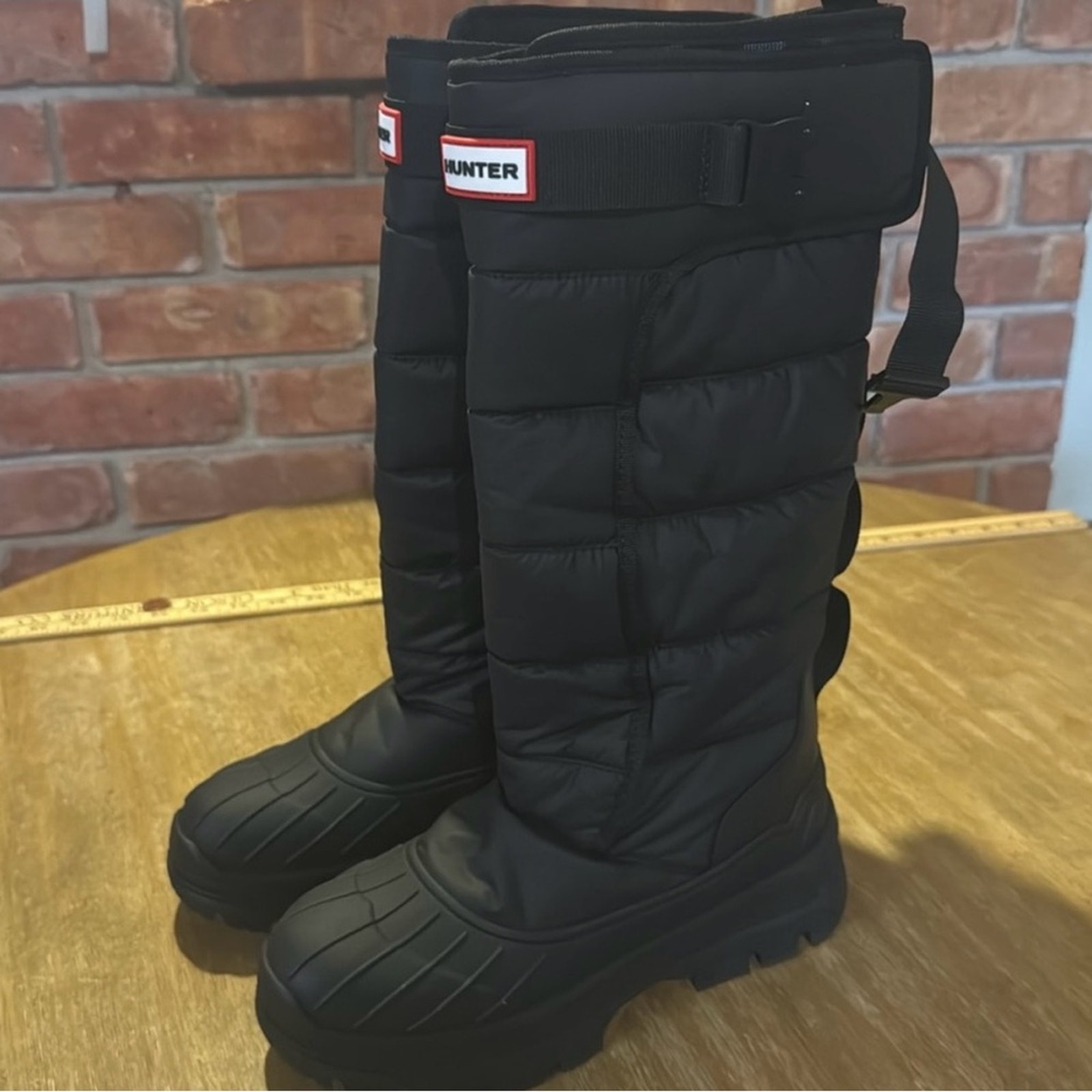 Hunter Tall Black Quilted Winter Boots Sz 6