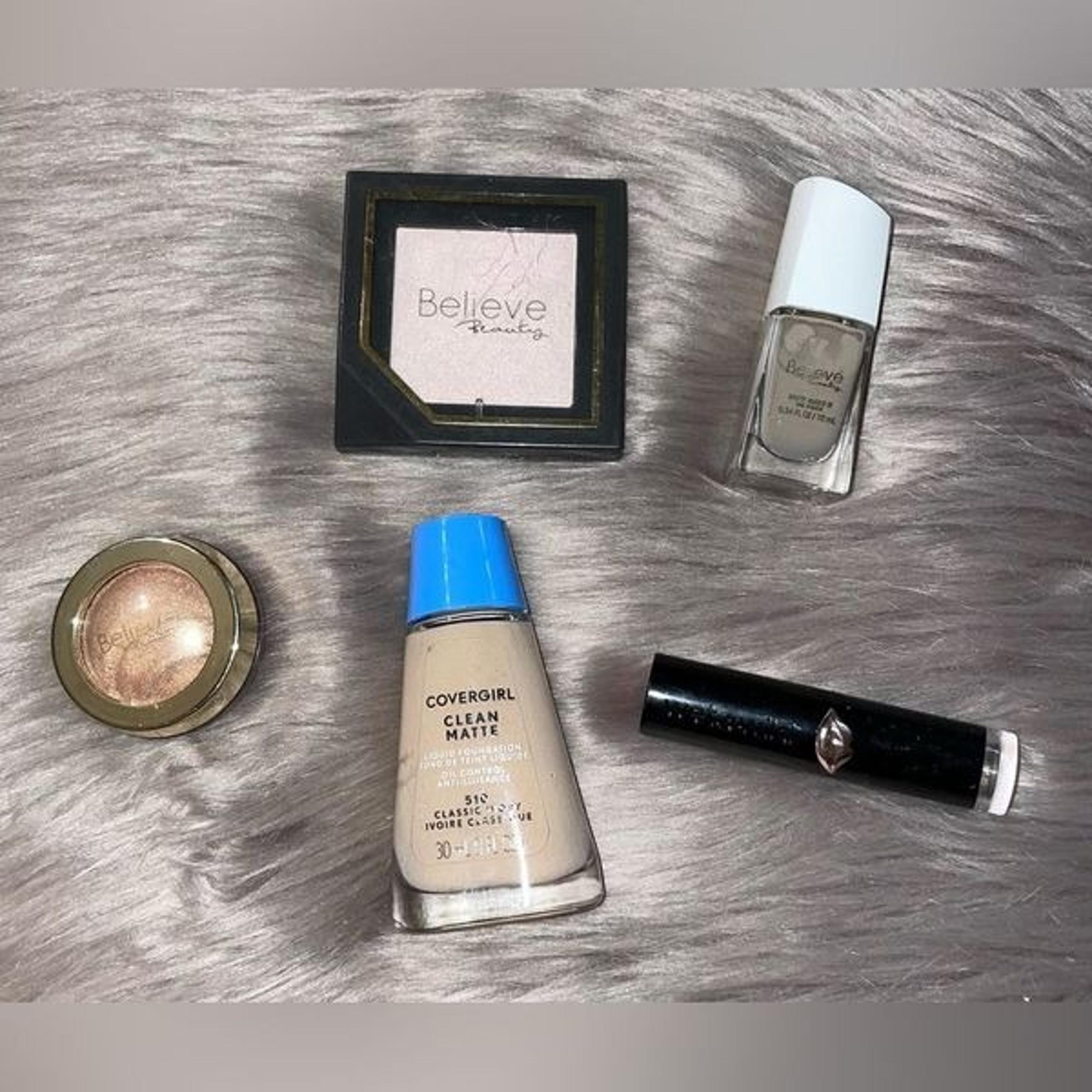 5 Piece Makeup Bundle- New