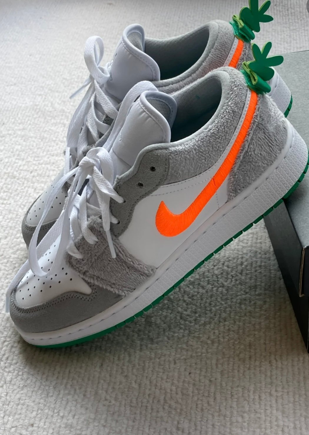 Nike Jordan 1 Low Rabbit Grade School 6.5Y Fit 8 Womens