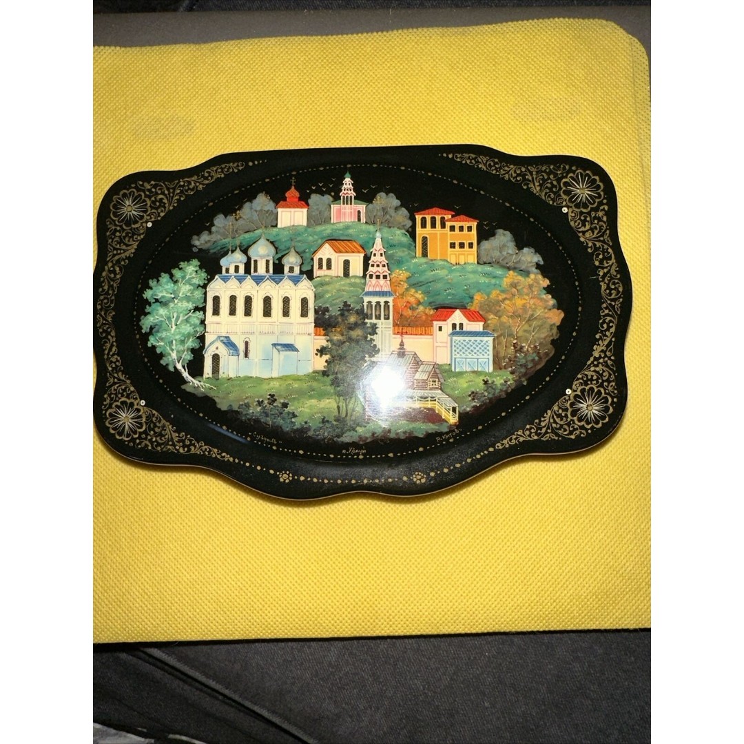 Vintage Hand Painted Signed Russian Black Lacquer Trinket Box 6”x4”x1.5”