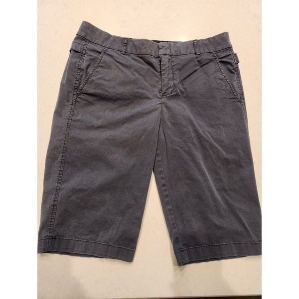 Vince ladies shorts. Size 8. 13 inseam.