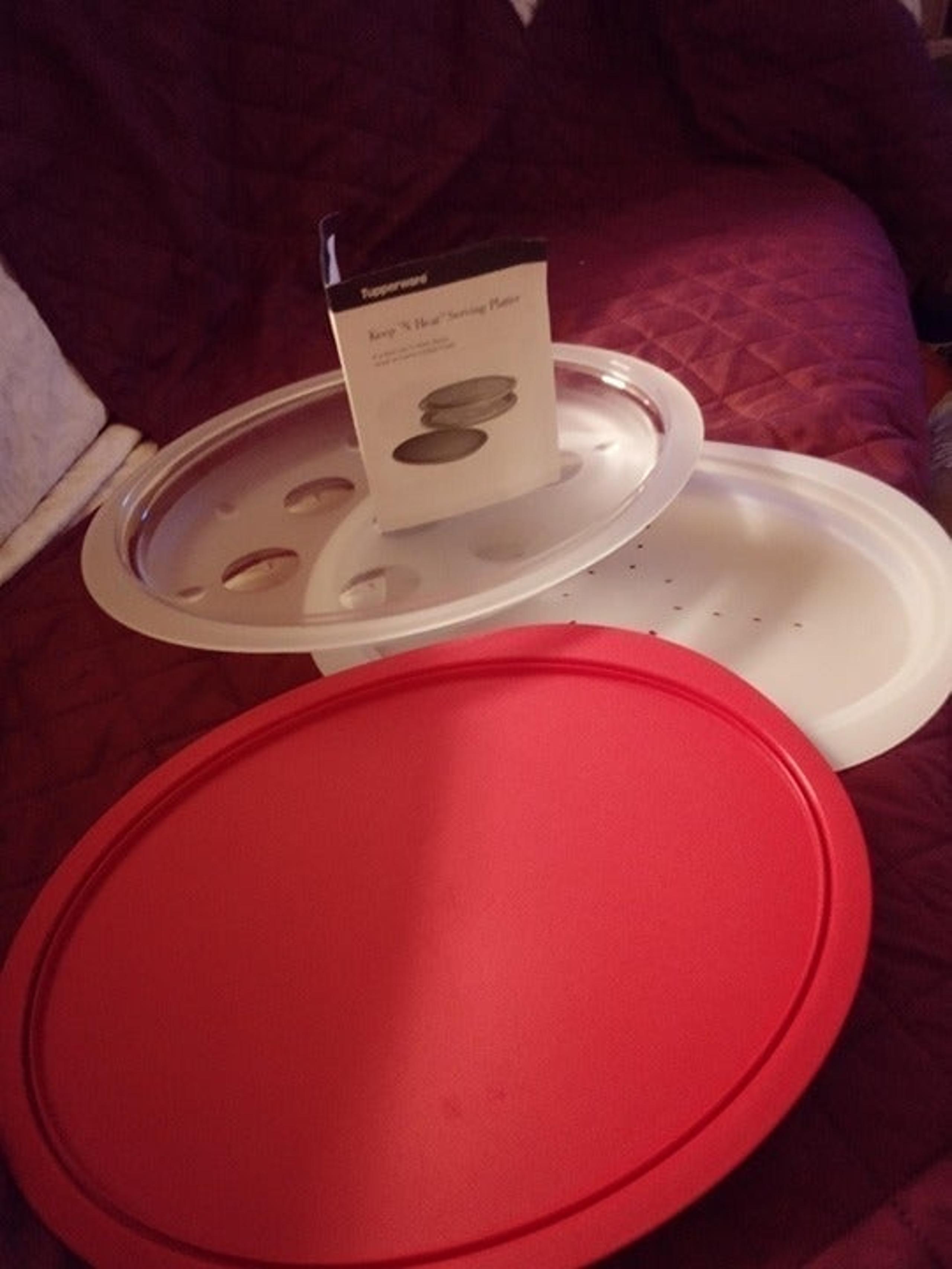 ON SALE! “NEW” Tupperware Keep N' Heat serving platter
