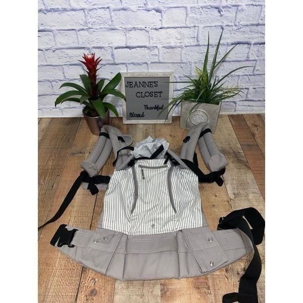 Lille Baby Complete All Seasons Baby Carrier gray stripes