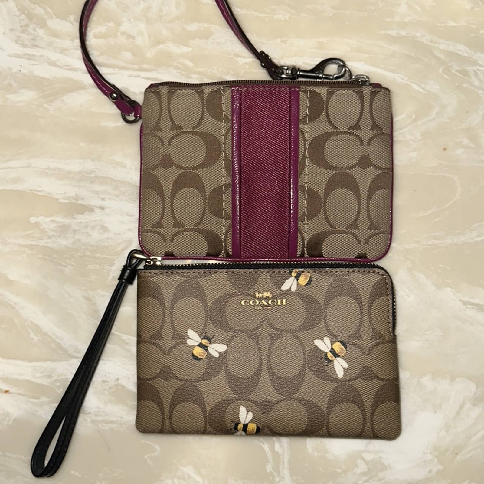 Coach Corner Zip Wristlet In Signature Canvas With Bee Print Khaki
