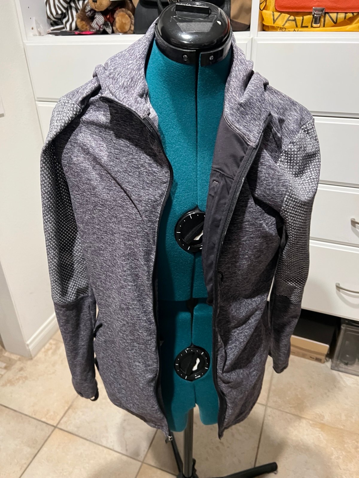 LULULEMON Men’s Surge Warm Full Zip Hoody Heathered Blue Black Size small