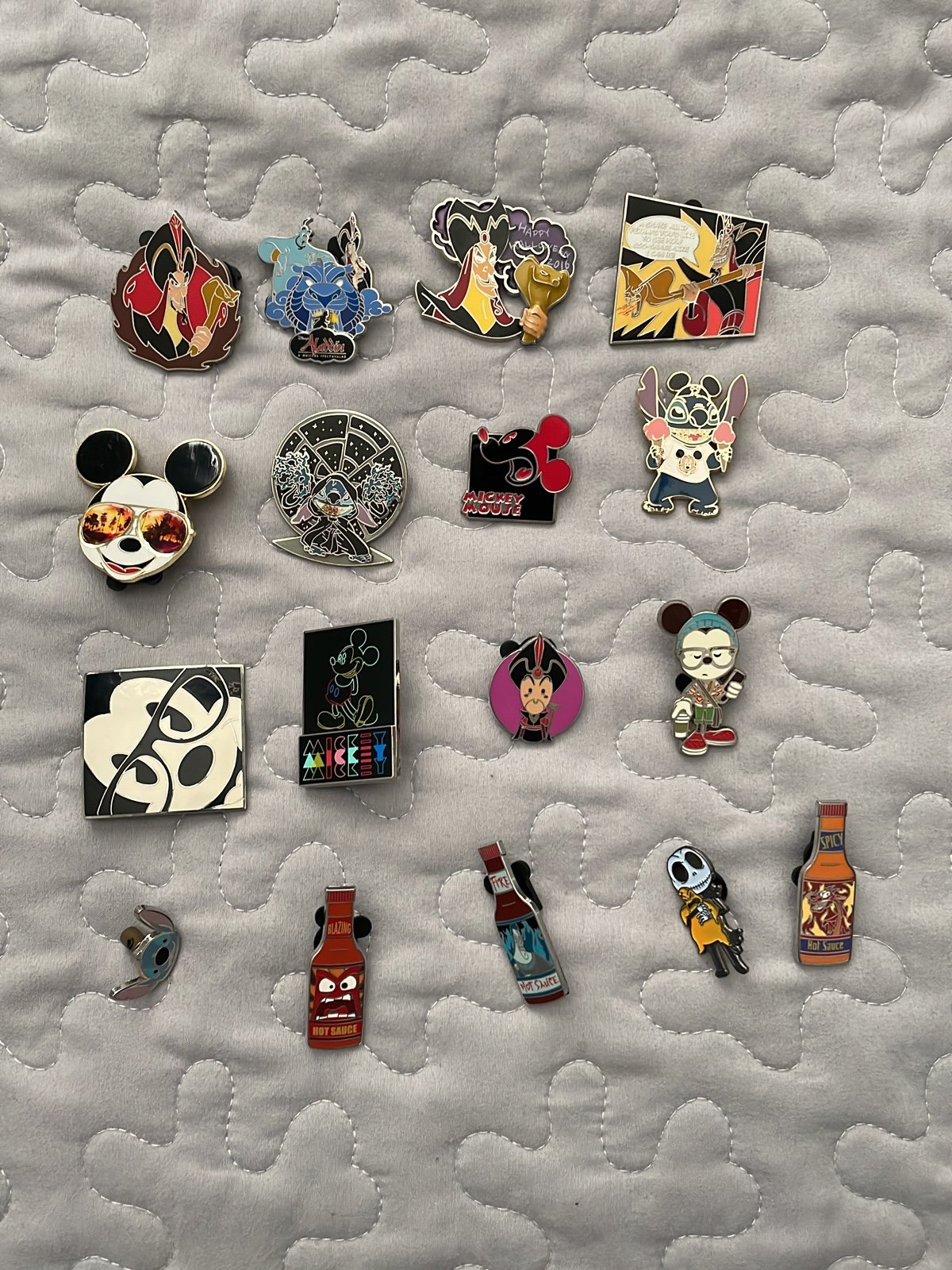 DISNEY TRADING PINS Choose 20-30-50-75-100-150-200 Pin Lots 