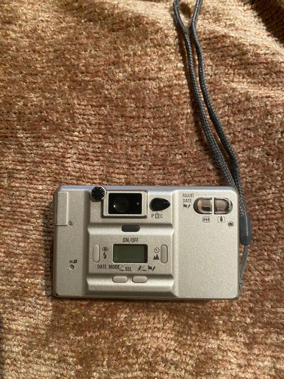 Nikon Nuvis 300 Point and Shoot Camera