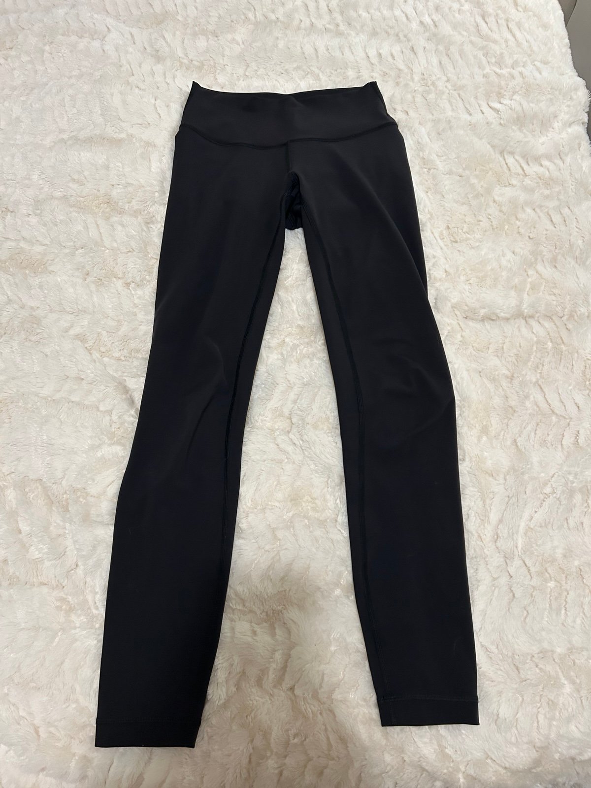 Lululemon leggings size 2, brand new!