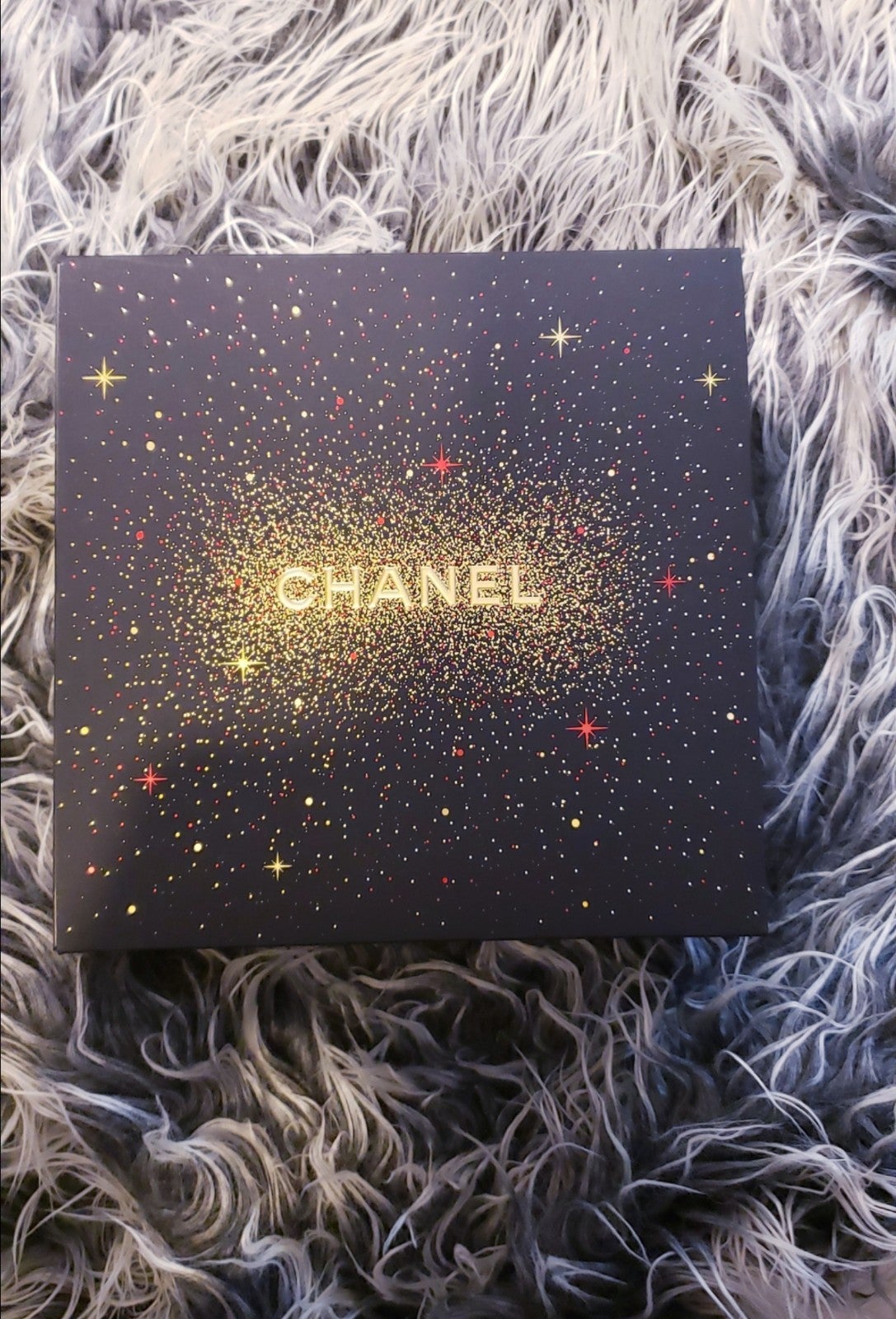 Gorgeous CHANEL gift box- Medium Size