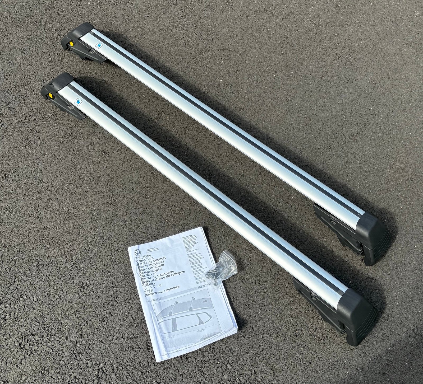 Volkswagen VW Taos Roof Rack Cross Bars