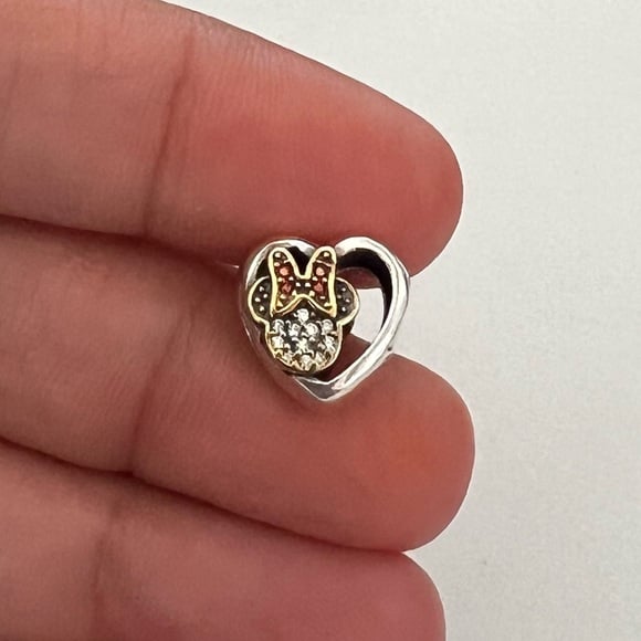 Limited Edition PANDORA Disney Mickey & Minnie Love Icon Charm