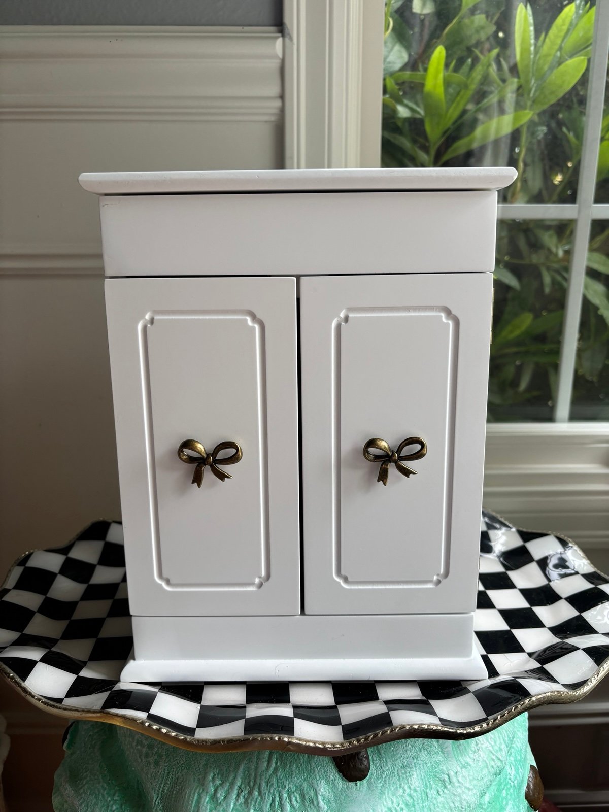 Gold Bow Jewelry Chest READ BELOW **