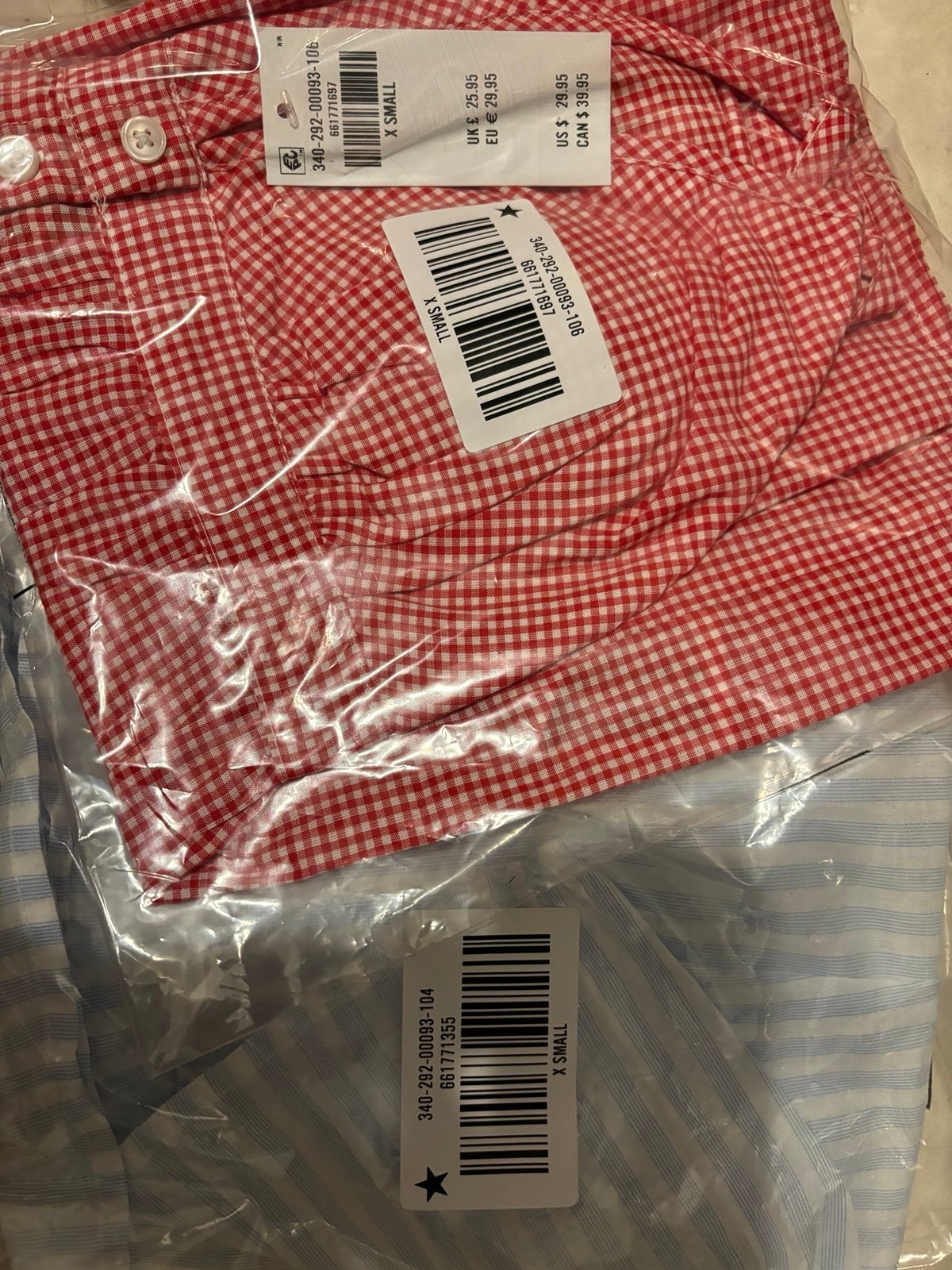 Hollister top