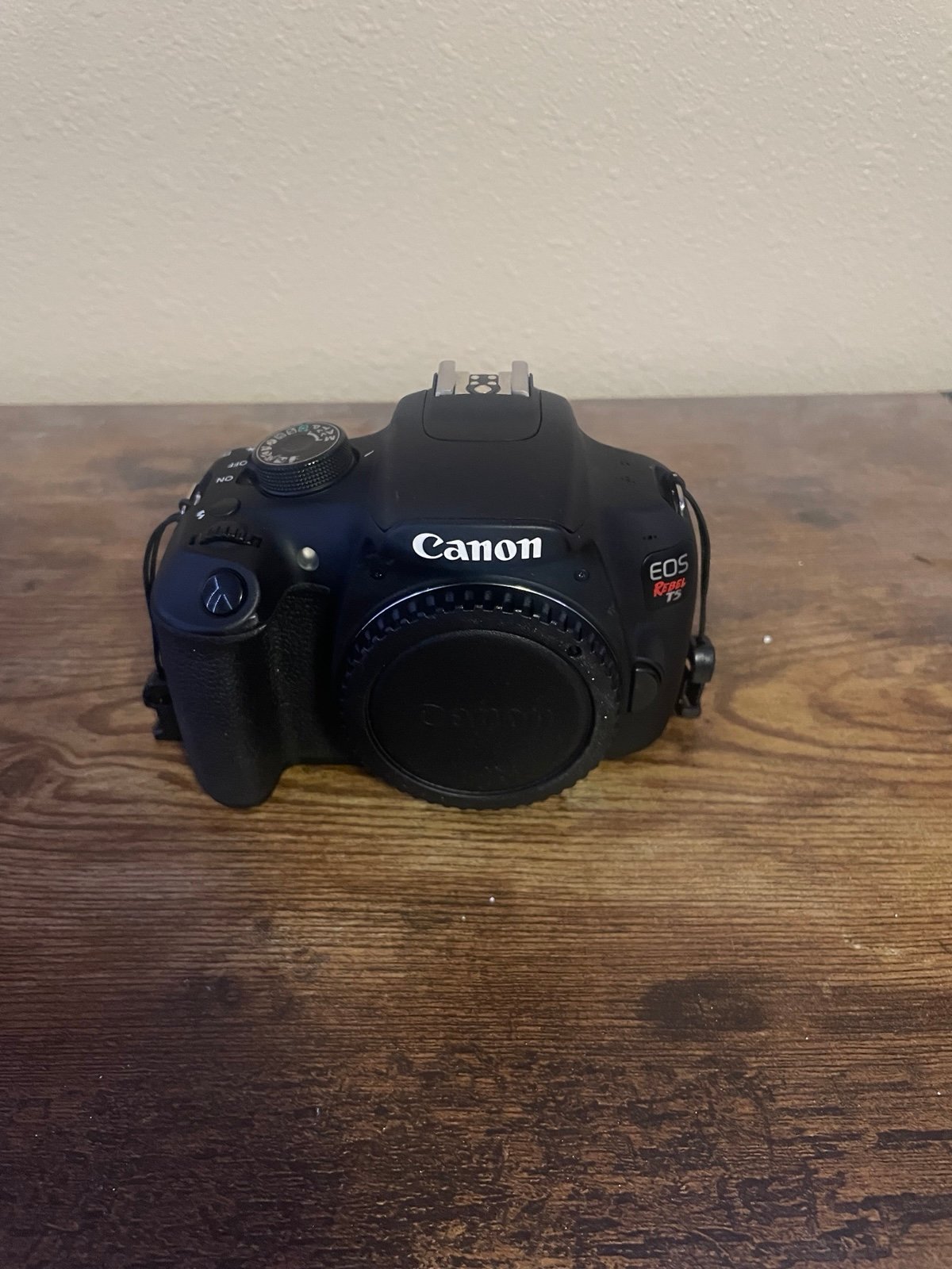 Canon Rebel T5 Body, Kit lens, and Accessories