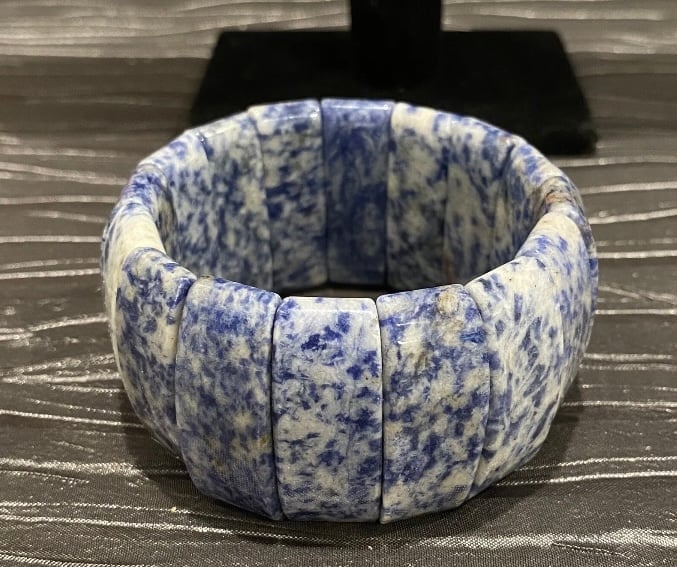 HSN Jay King, bold polished Sodalite stretch bracelet, size medium to large