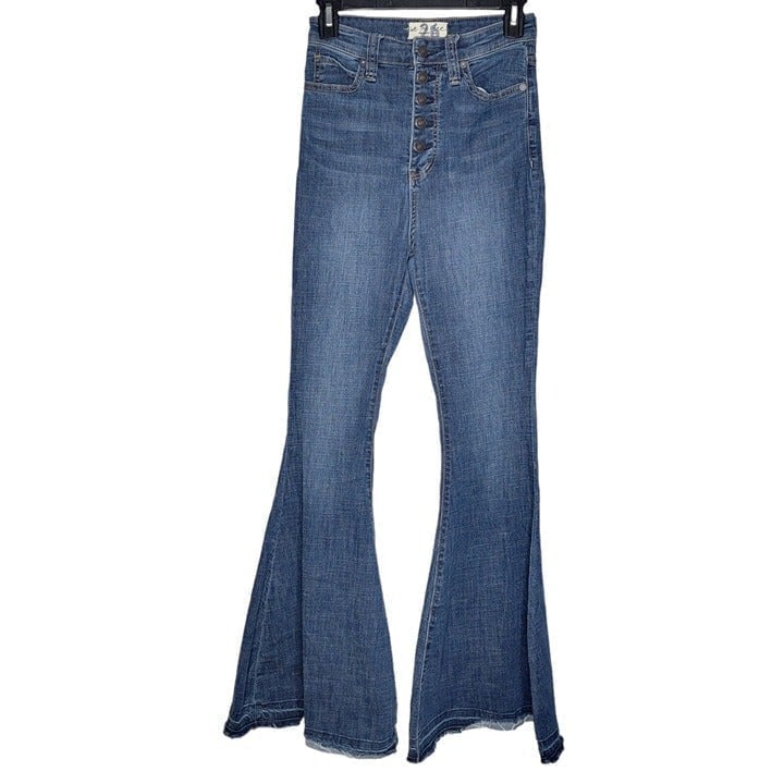 We The Free 26 Blue Flared Bell Leg Women's Casual Boho Raw Hem Button Fly Jeans