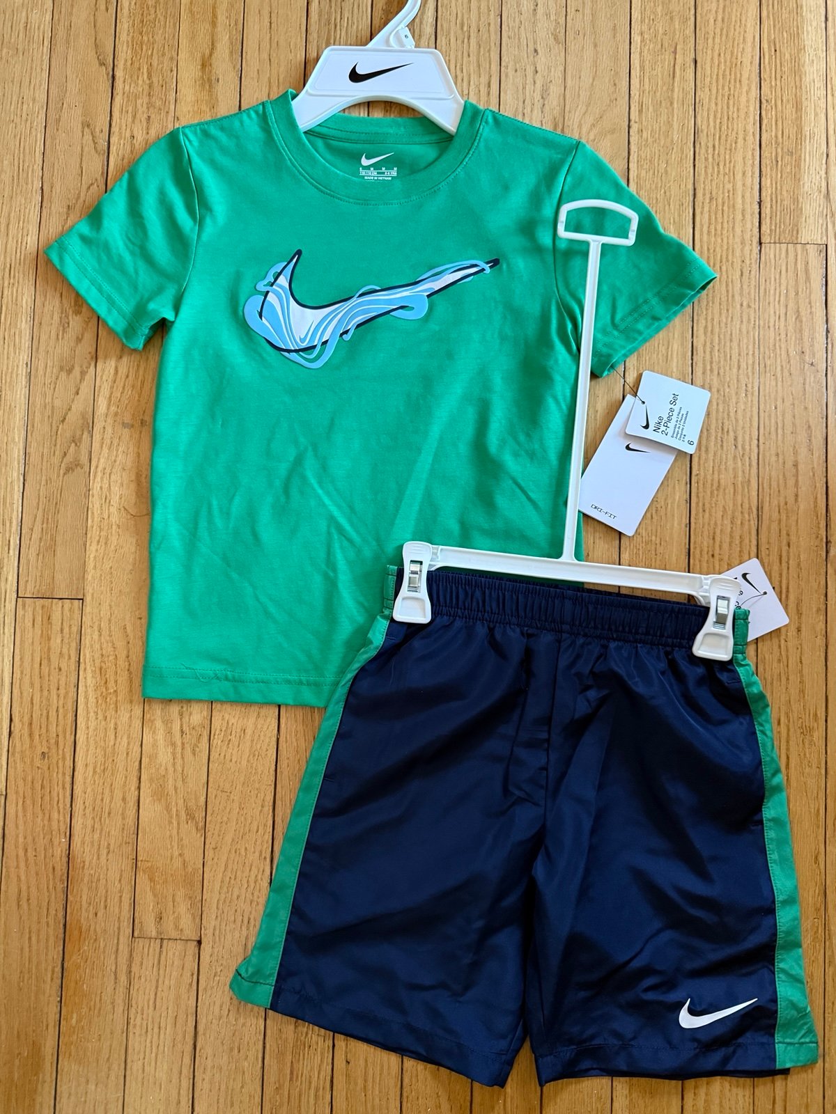 Nike boys size 5 matching sets new