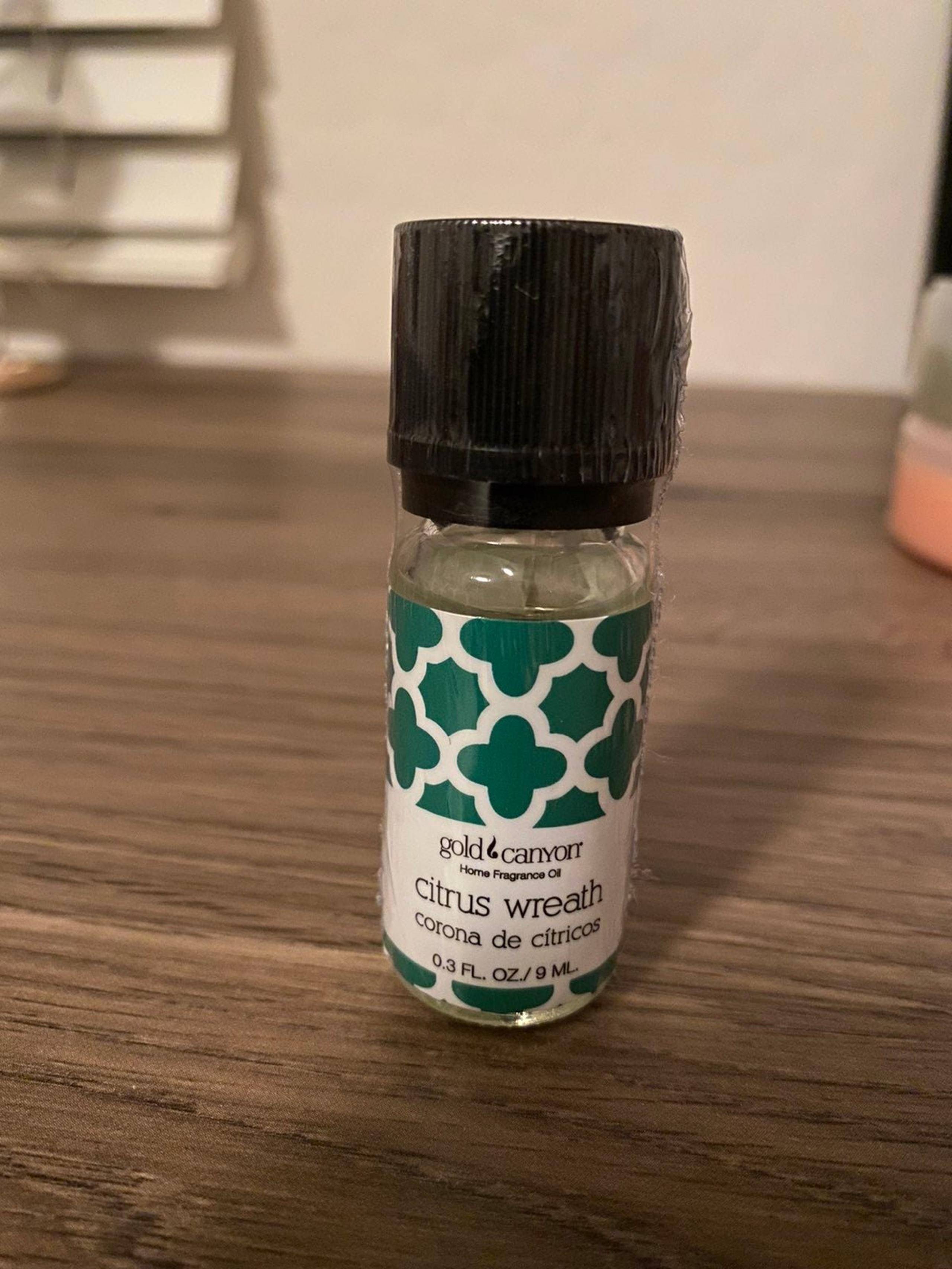 Gold Canyon Candles- Citrus Wreath oil