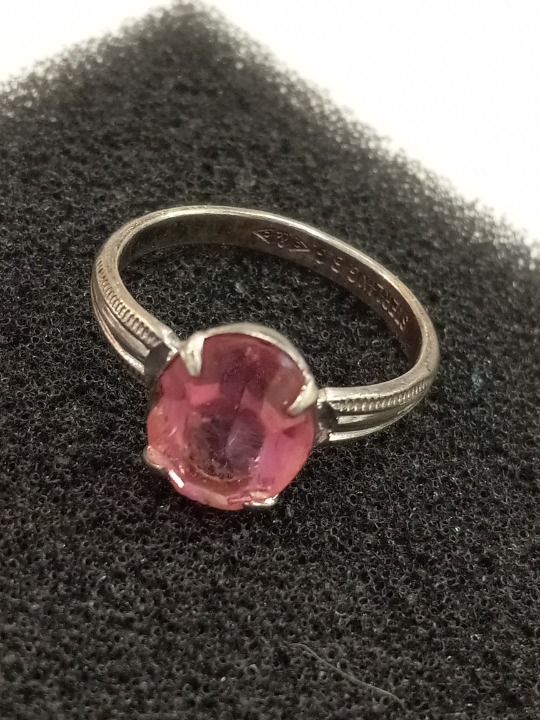 ITEM #402 Vtg Clark & Coombs Sterling silver pink glass ring