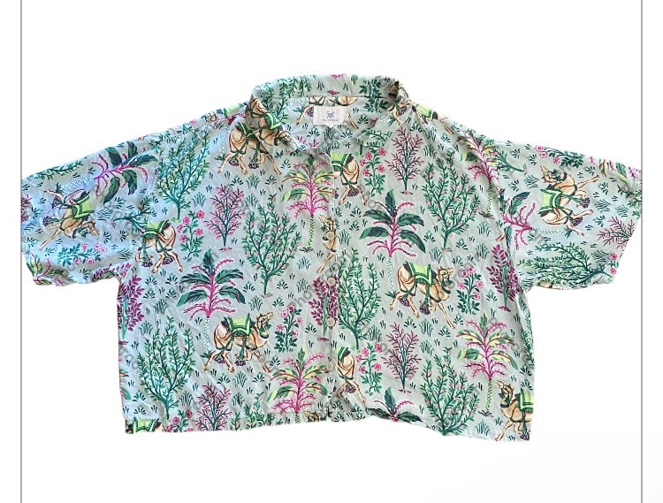 Printfresh Camel’s Courtyard Button down pajama top XL