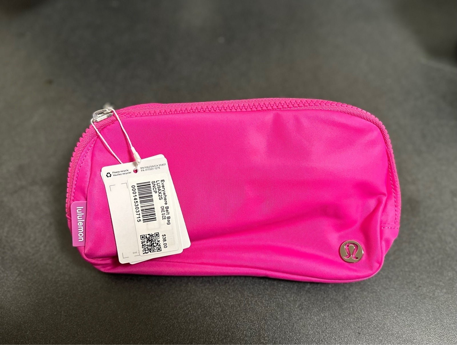 NWT Lululemon Everywhere Belt Bag in Sonic Pink