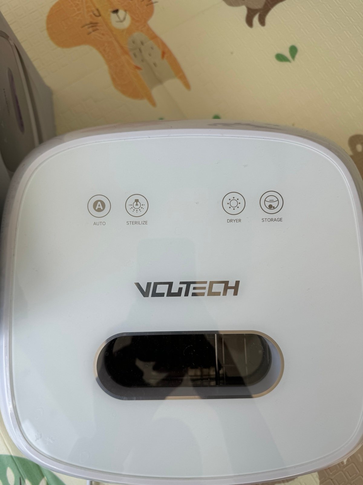 Kids bottle sanitizer