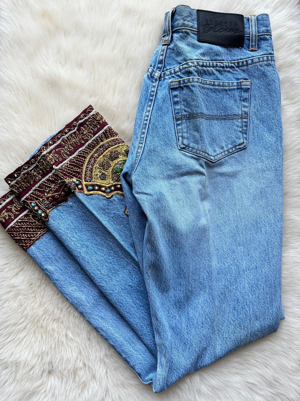 Embroidered Express Bleus Jeans. Size:5/6