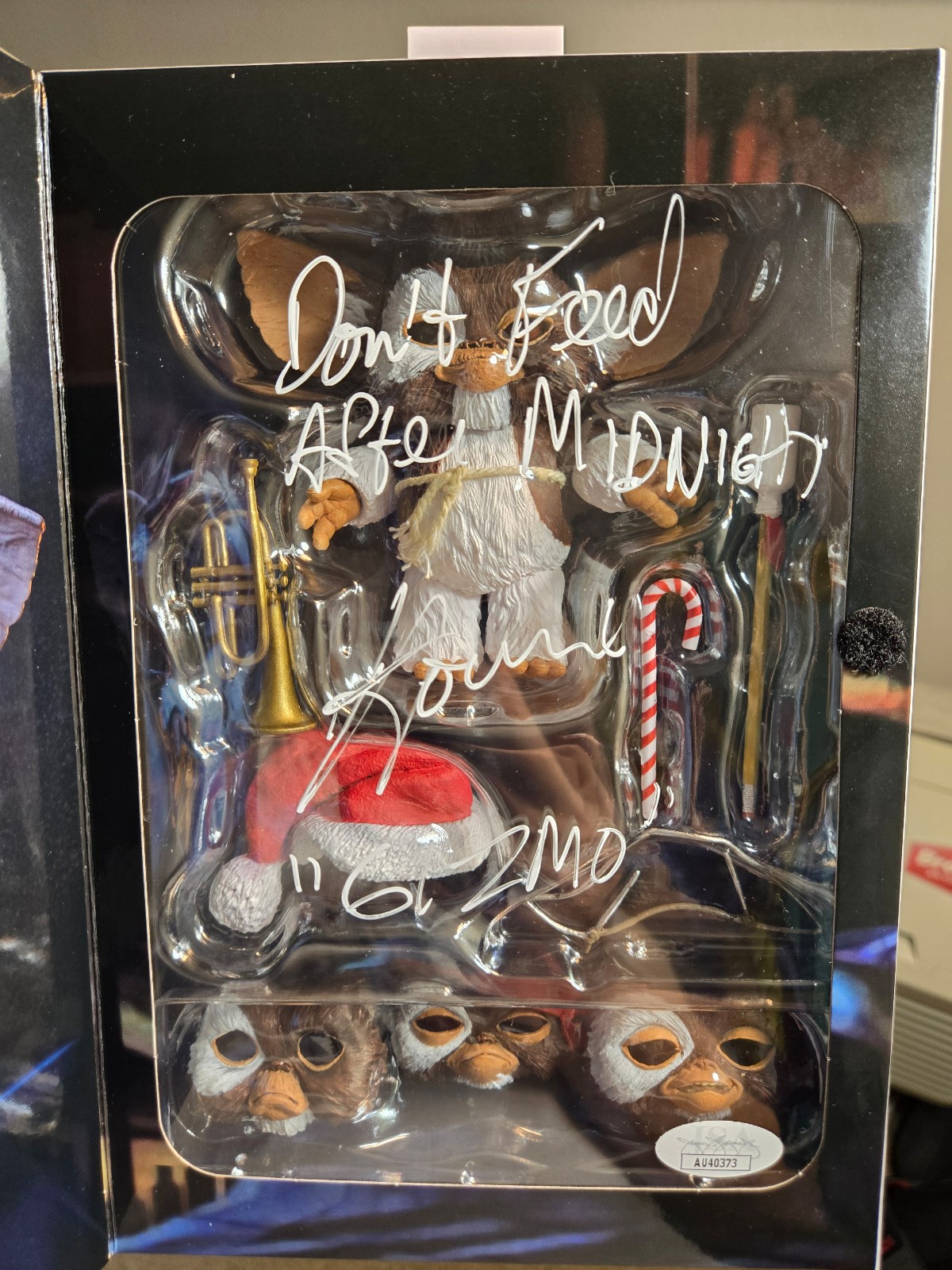 Howie Mandel Signed NECA Ultimate Gizmo figure with Inscriptions! JSA COA