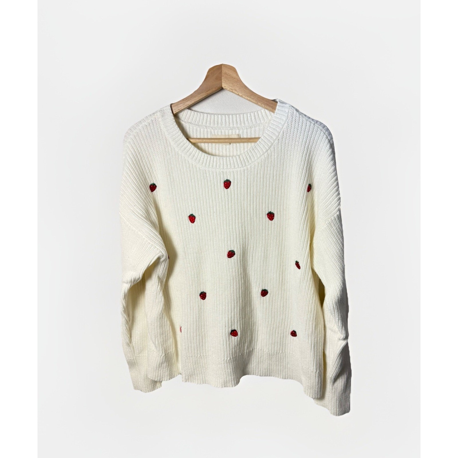 Lucky Brand Sweater Embroidered Crew Cute Strawberries Preppy Whimsy Playful XL