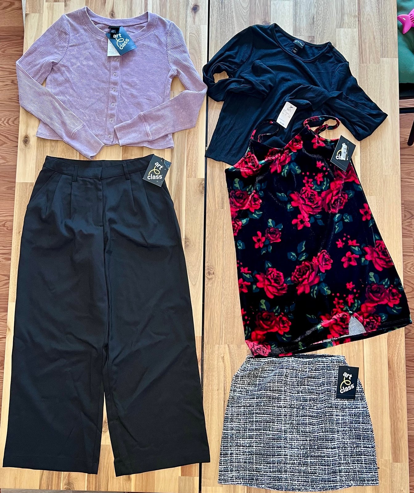 NWT Girls clothes bundle S 6/7**