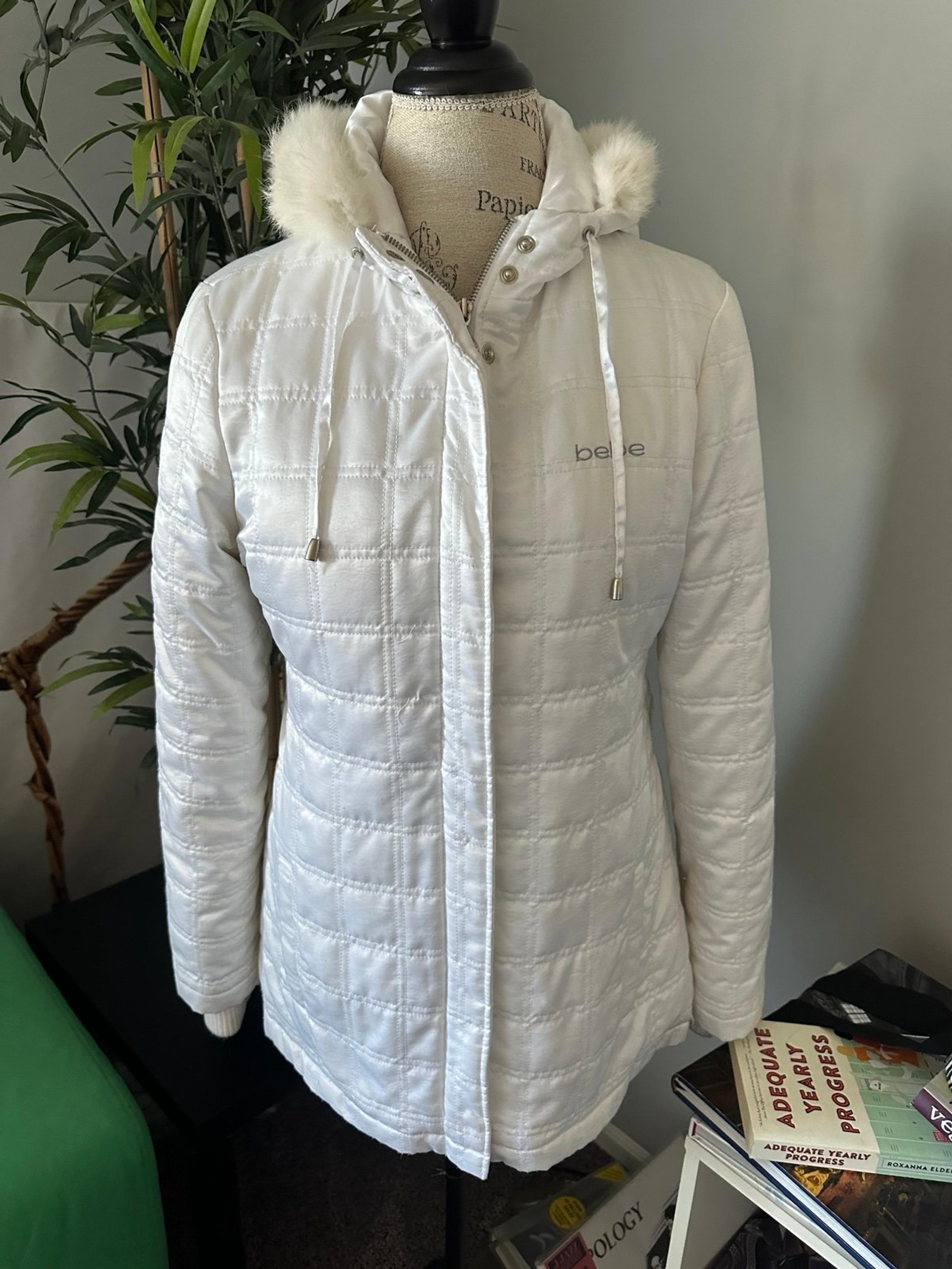 Bebe Coat Size Medium Women Down Fill Rabbit Fur Trim Hood Parka White Vintage