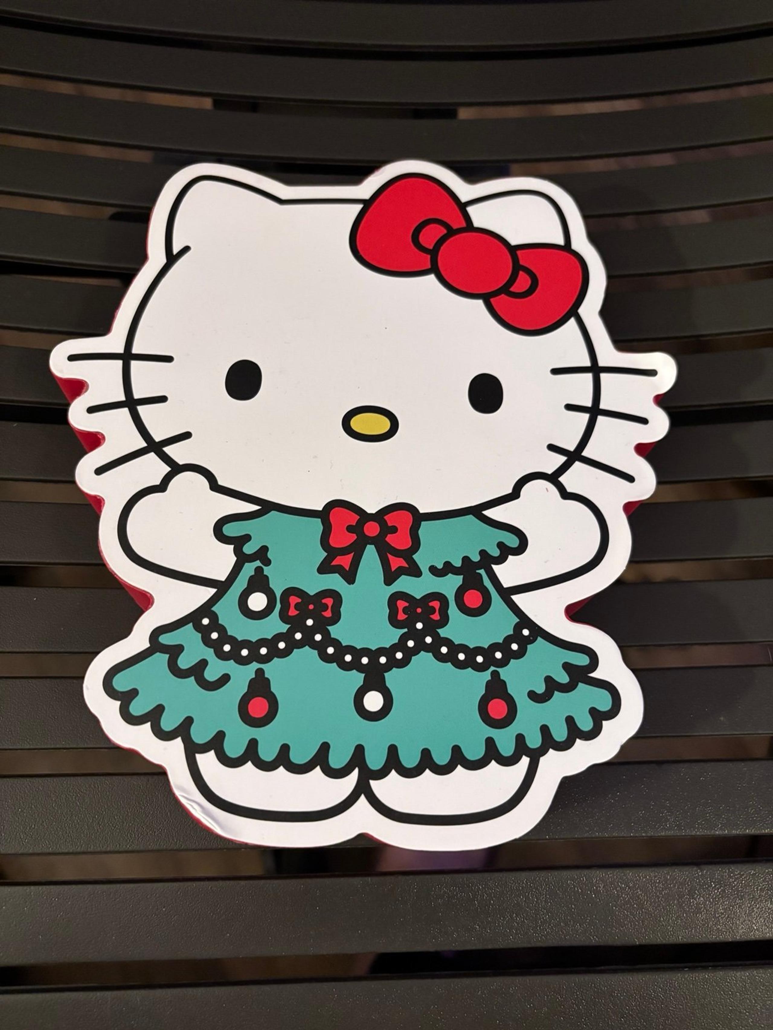 Christmas Tree Hello Kitty Statue