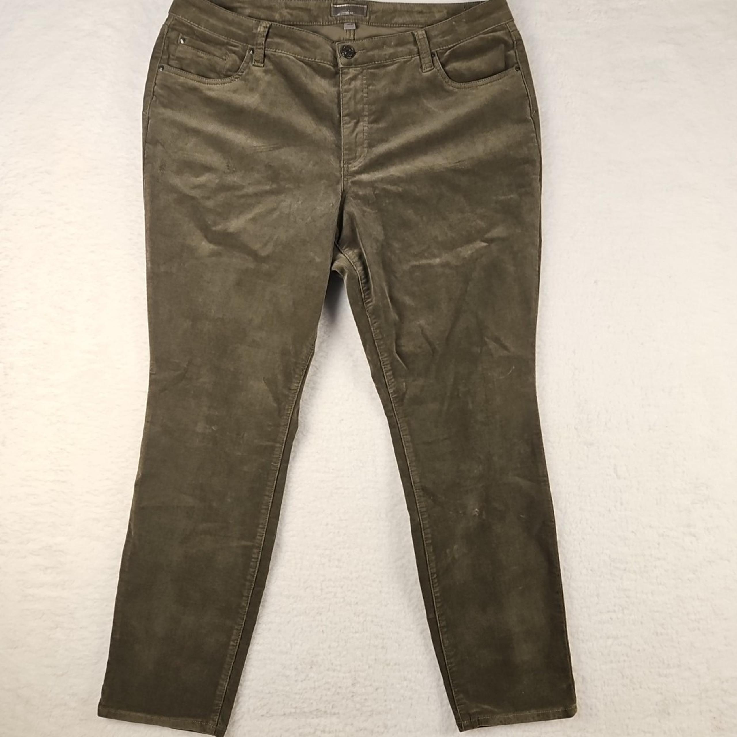 KUT from the Kloth Catherine Boyfriend Forest Corduroy Pants Size 14W High Rise