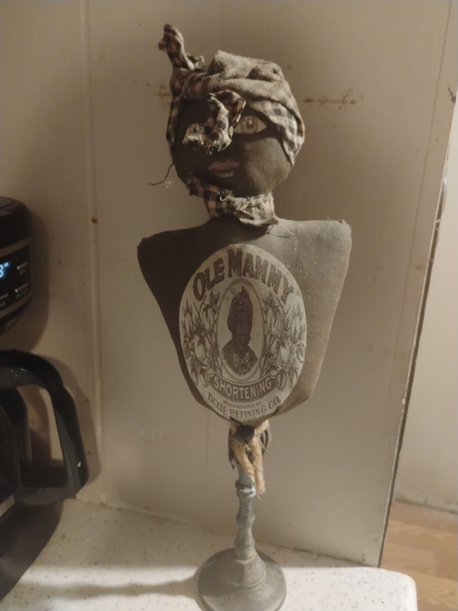 Mammy statue