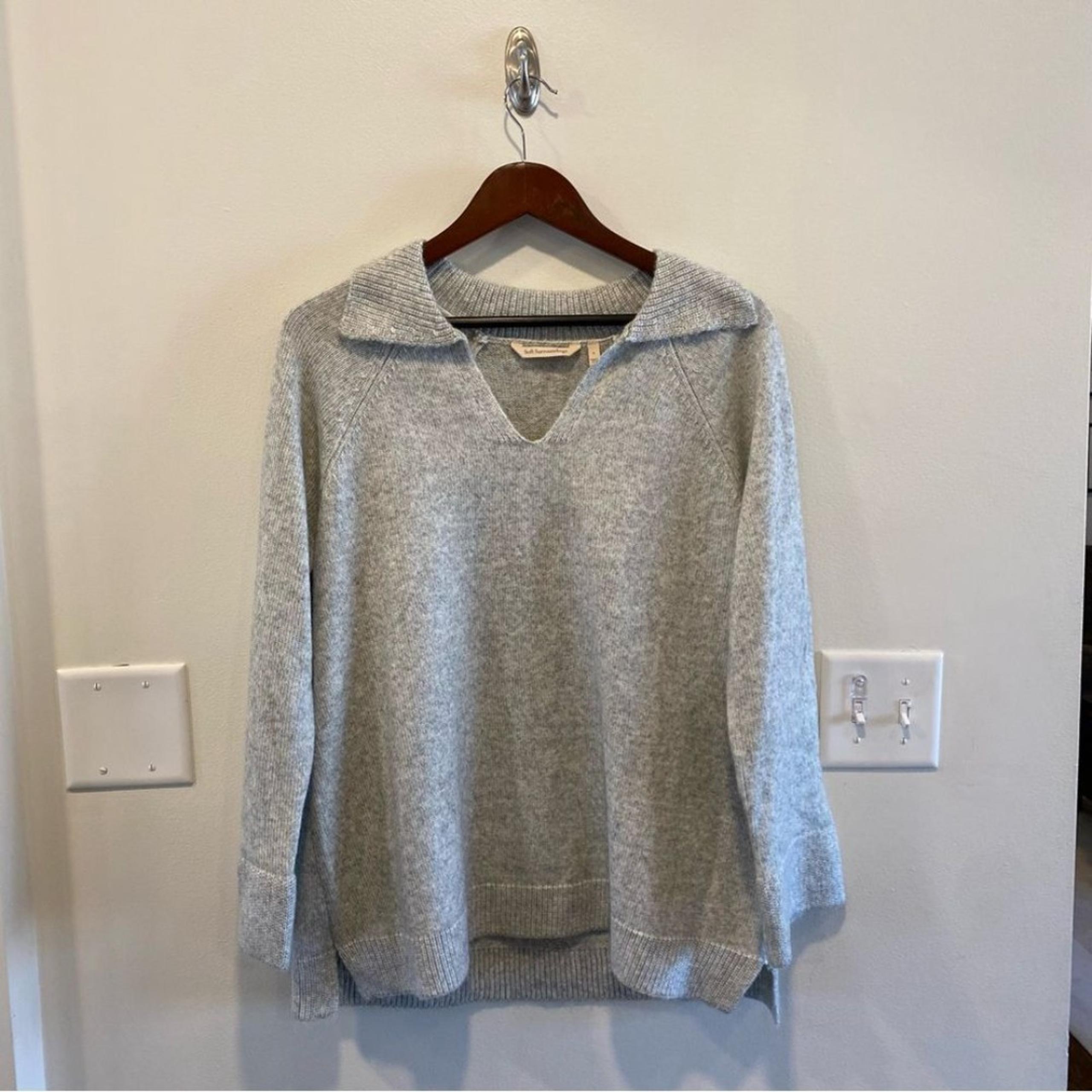 Soft surroundings alice sweater gray V neck collar cozy buttery soft Large