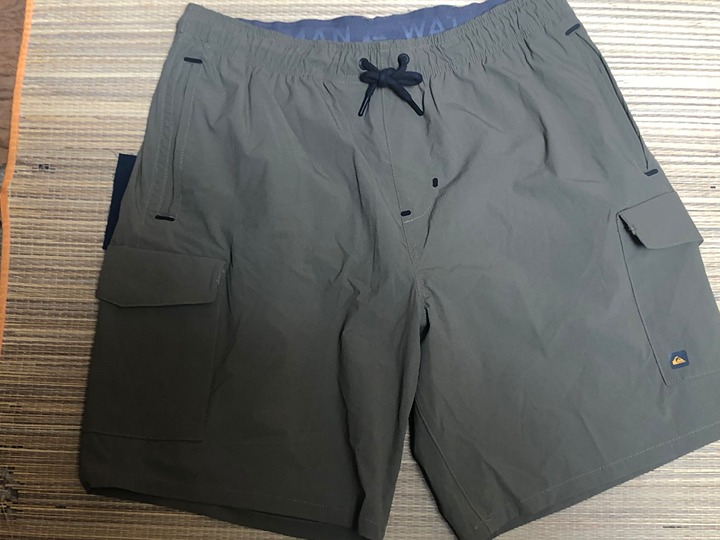Waterman Men's Explorer Shorts size Medium 32 QUIKSILVER NWT