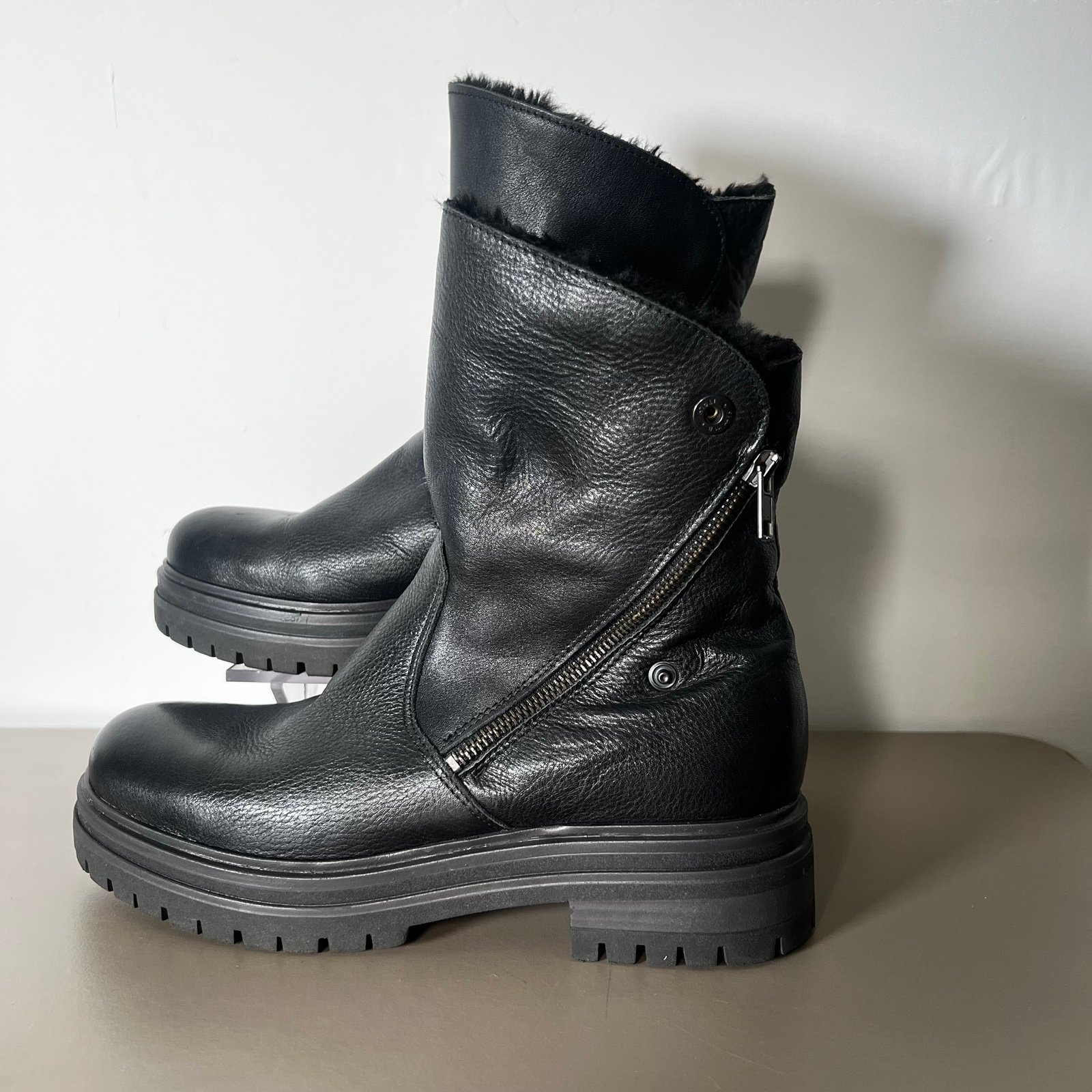 Avellini Fur Lined Leather Ankle Winter Boots Black Women’s Size 10