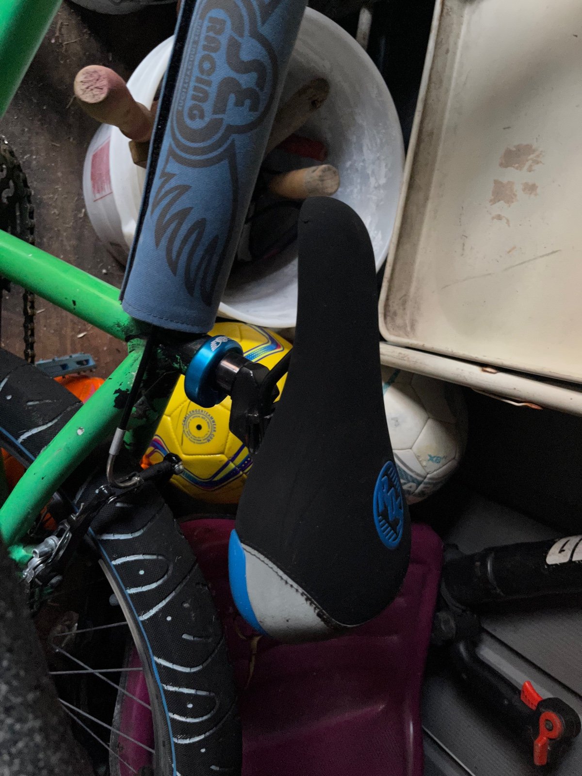 BLUE ROS SEAT