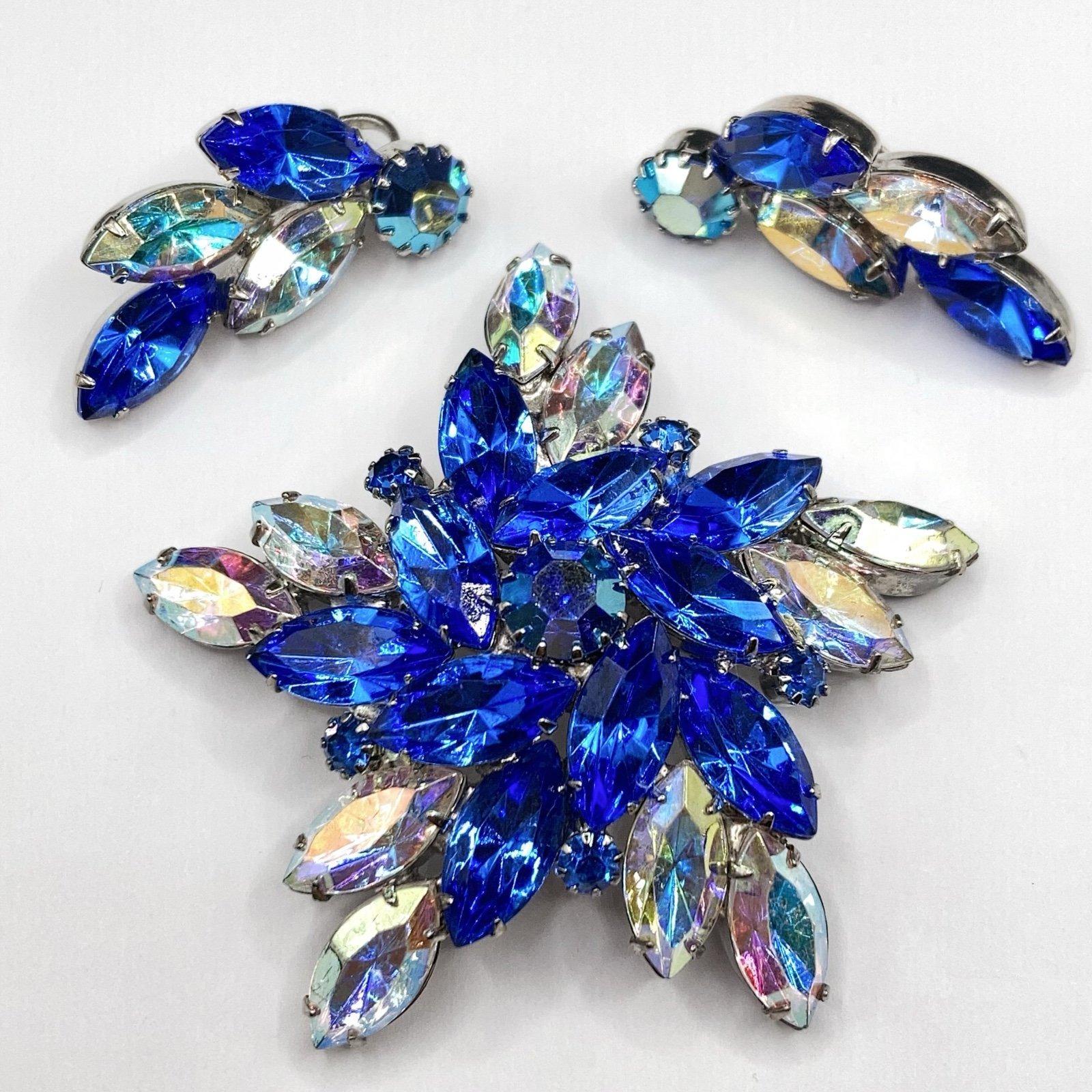 Vintage Blue AB Aurora Borealis Rhinestone Flower Star Brooch Pin Earrings Set