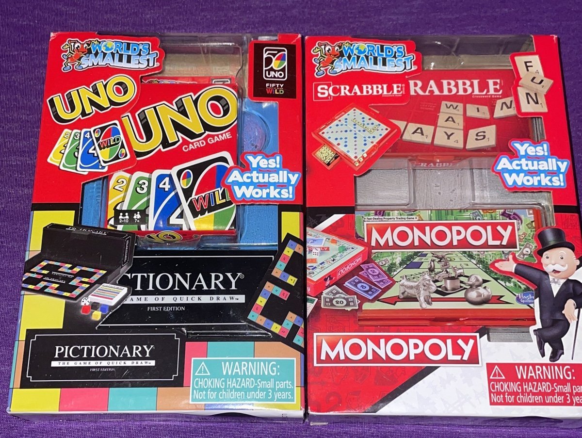 Worlds Smallest Games 2 sets (4 games)