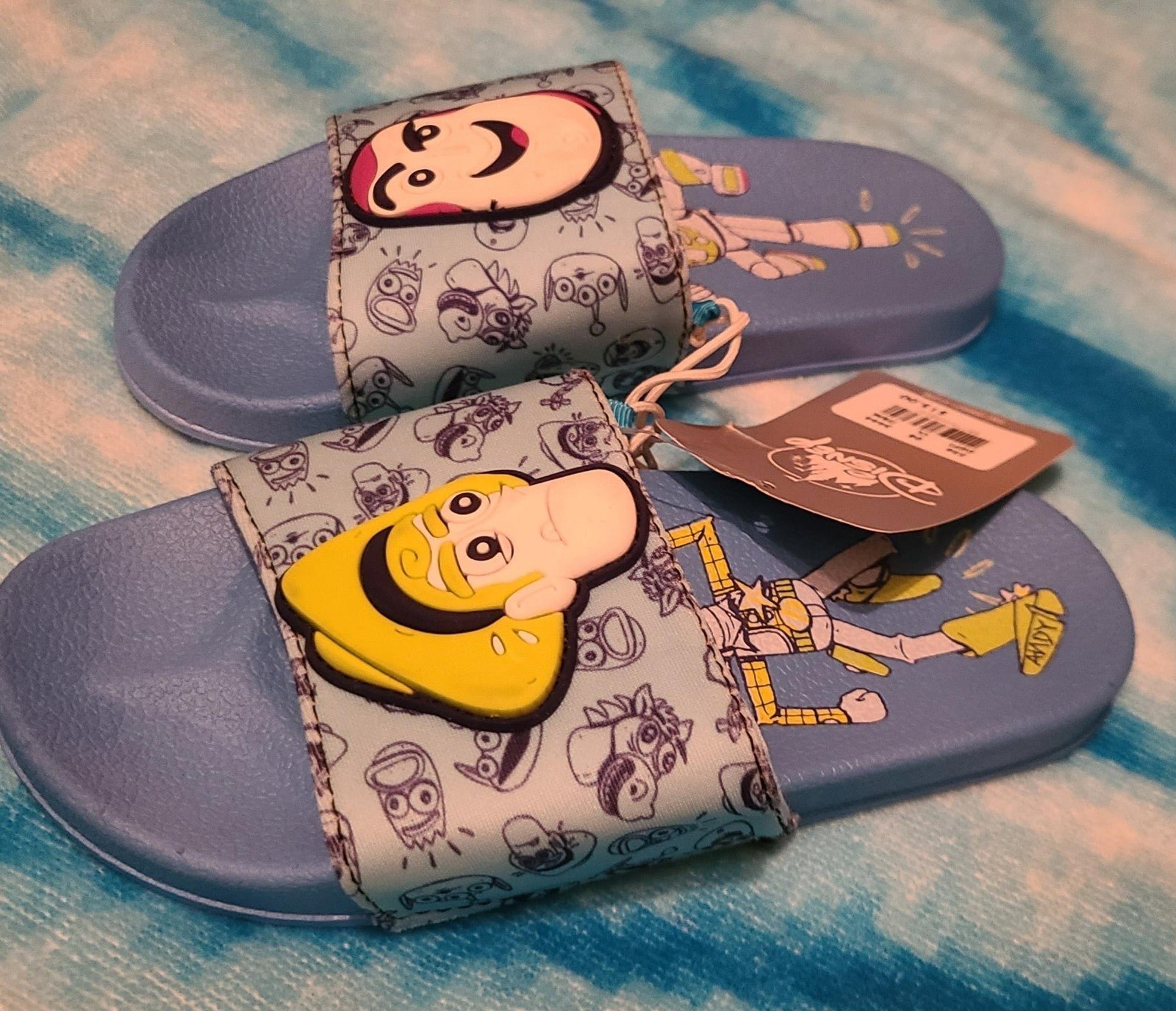 Disney Toy Story Slides, Youth Size 11/12, Perfect Condition NEW, W/Tags.