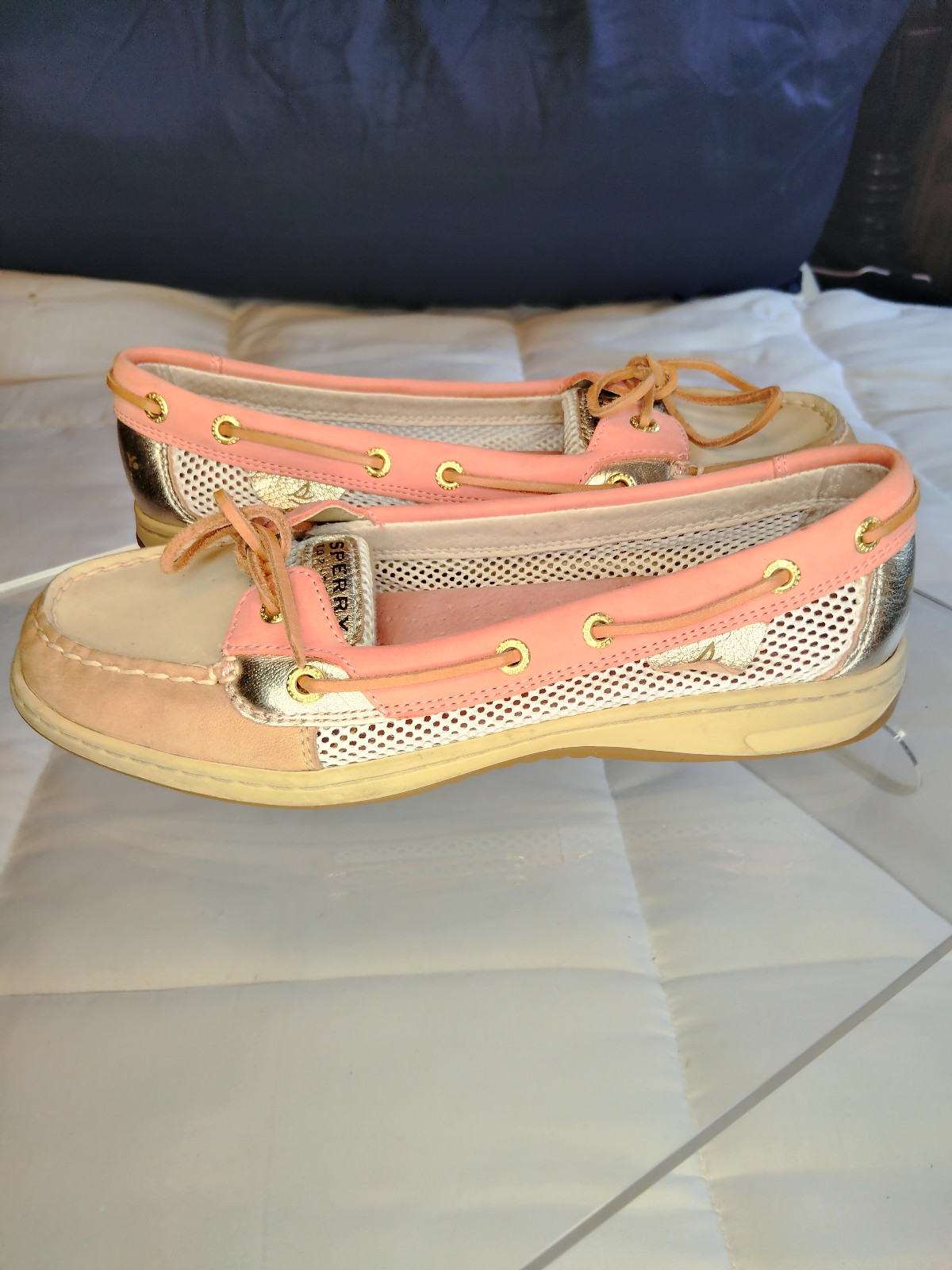 Woman Sperry topsider/8.5