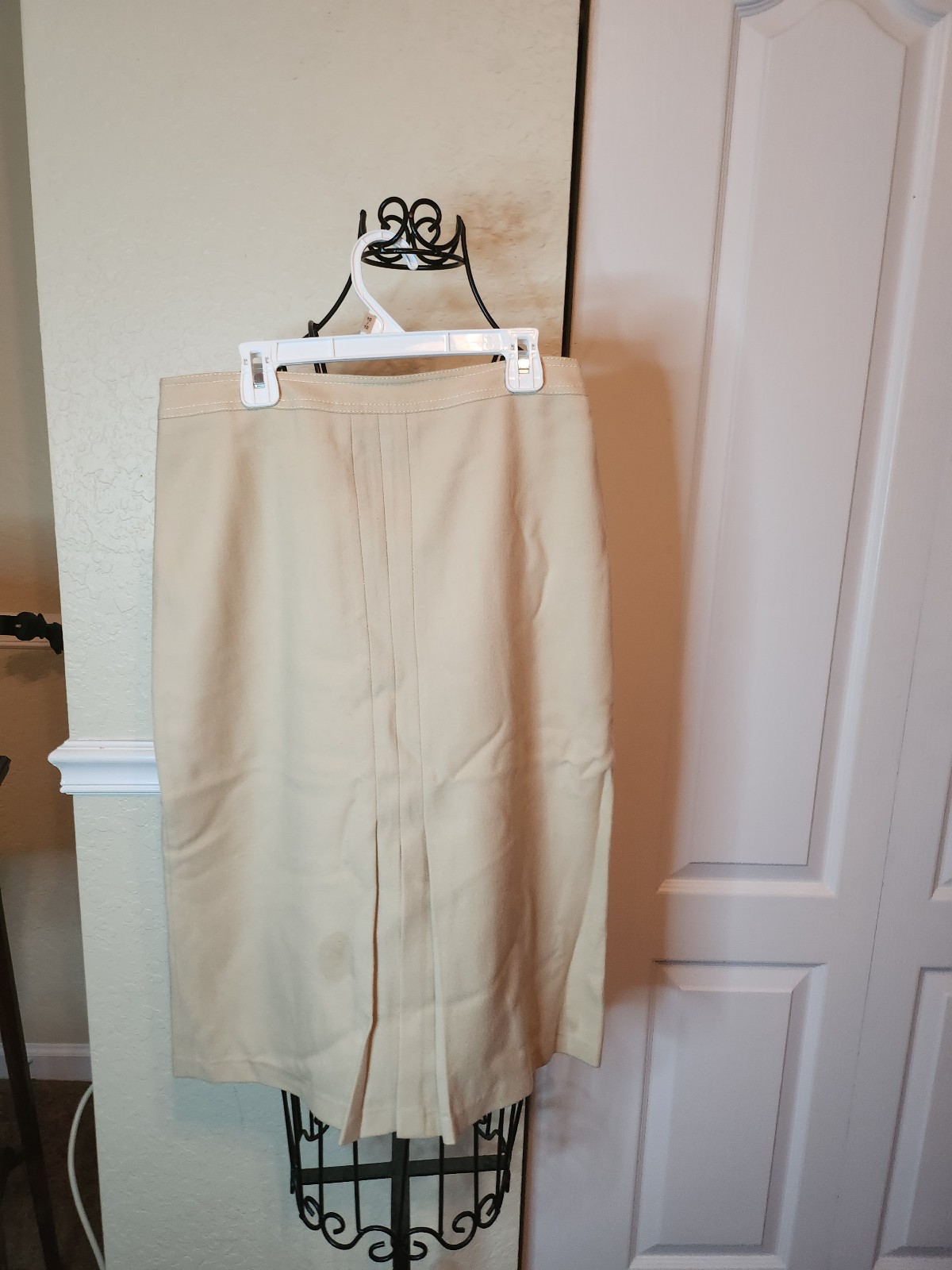 Made in France wool skirt size 42