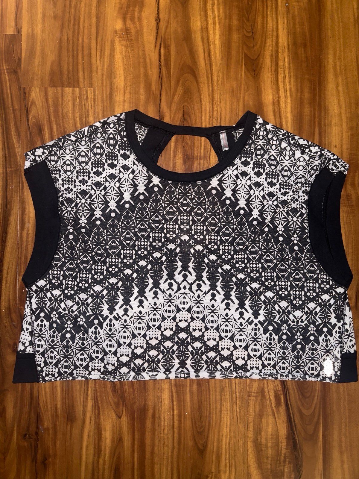 NWOT Free People- Movement Black and White Geometric Women's Crop Top