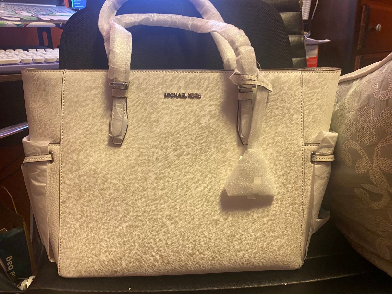 Michael Kors Gilly Large Tote