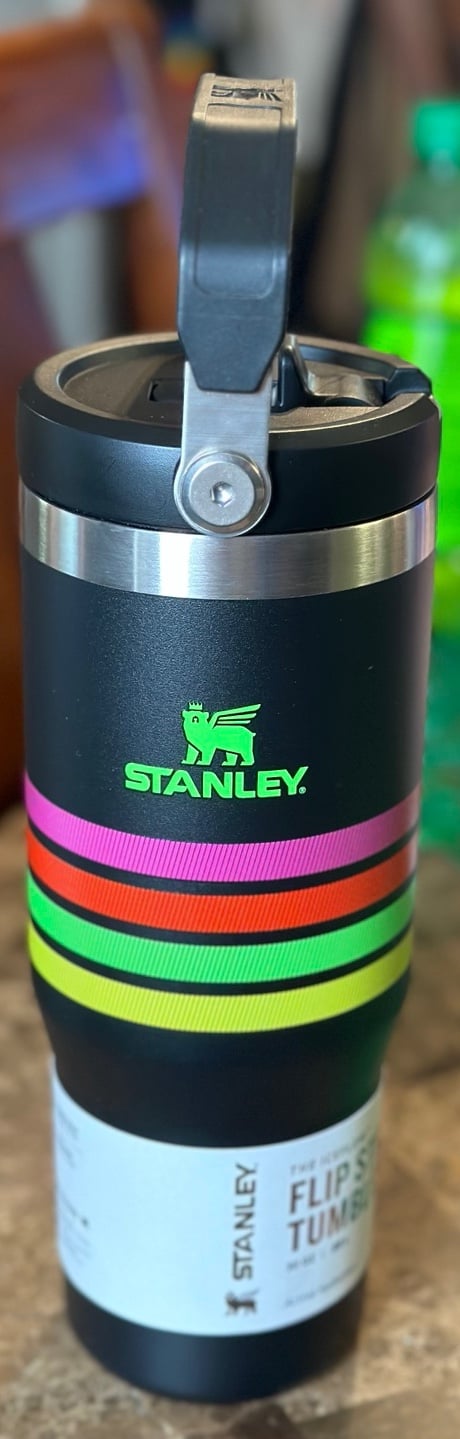 Stanley flip top straw bottle