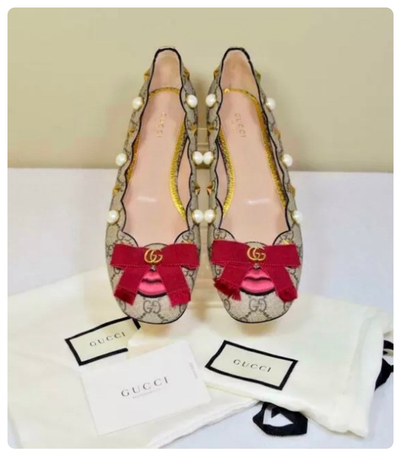 Guuci flats Gucci Beige/Red Pearl Star Stud Gg Supreme Lexi Lip Ballet Flats Siz
