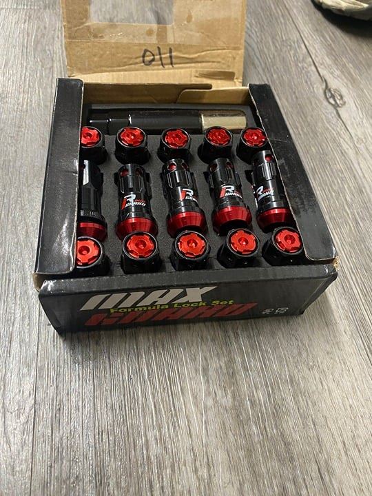 Max Guard red lug nuts JDM 12x1.5 brand new