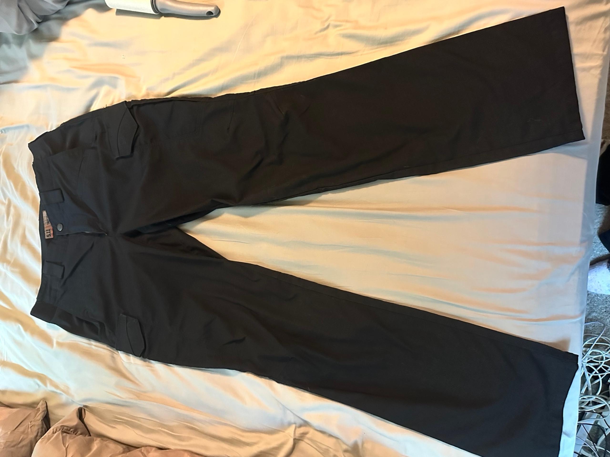 5.11 tactical women’s icon black pants size 10long